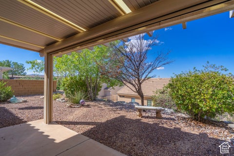 Tiny photo for 4362 S SHERWOOD DR, Saint George, UT 84790 (MLS # 2190299)