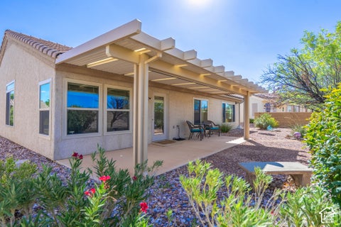 Tiny photo for 4362 S SHERWOOD DR, Saint George, UT 84790 (MLS # 2190299)