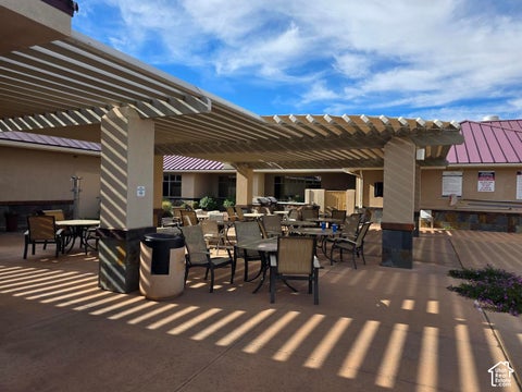 Tiny photo for 4362 S SHERWOOD DR, Saint George, UT 84790 (MLS # 2190299)