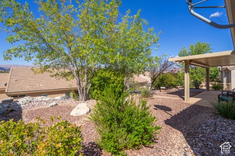 Tiny photo for 4362 S SHERWOOD DR, Saint George, UT 84790 (MLS # 2190299)