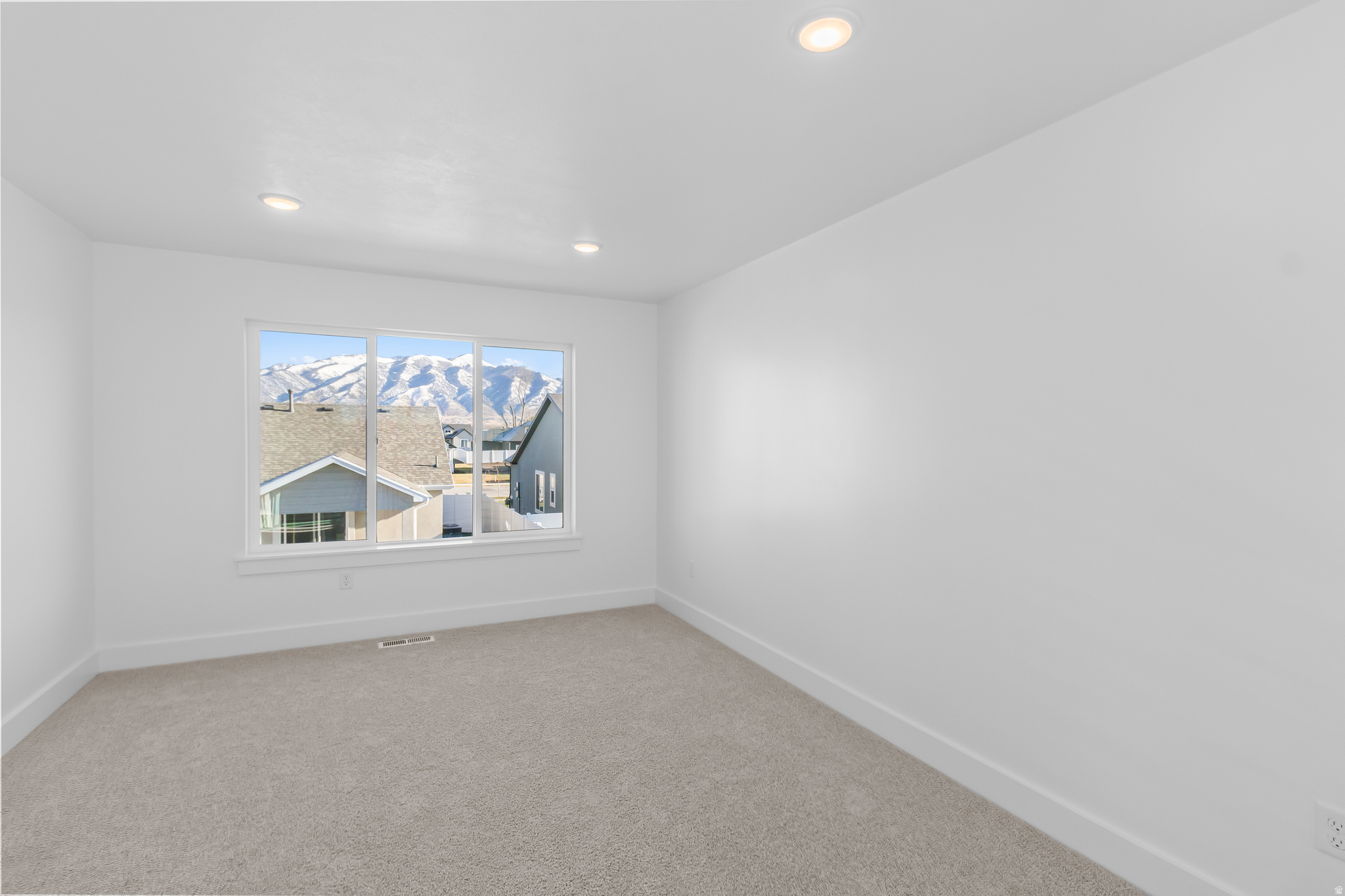 RIVERGATE - Residential