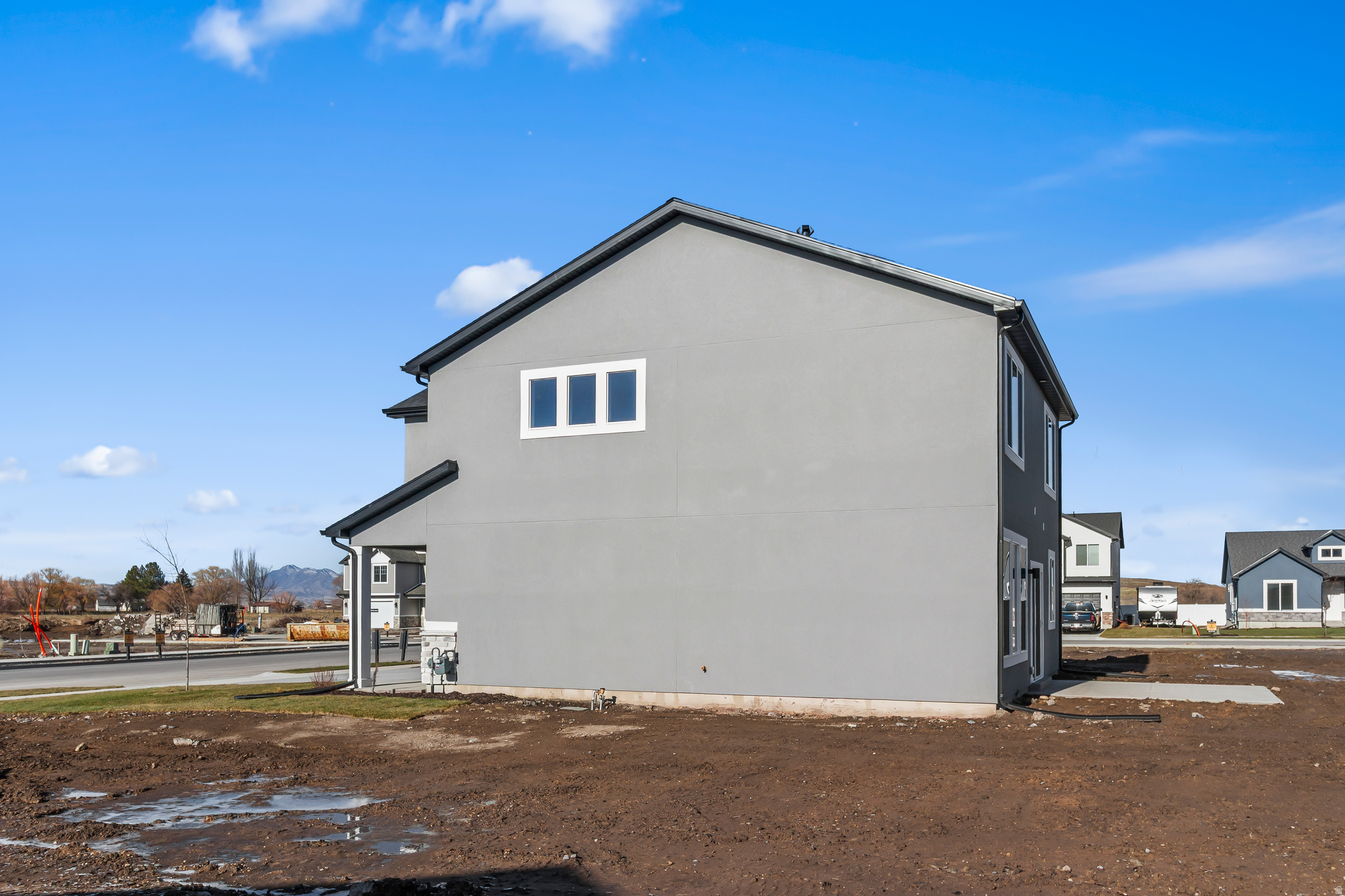 RIVERGATE - Residential