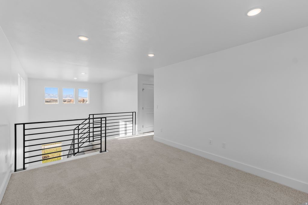 Photo of 524 S RIVERGATE DR, Logan, UT 84321 (MLS # 2131530)