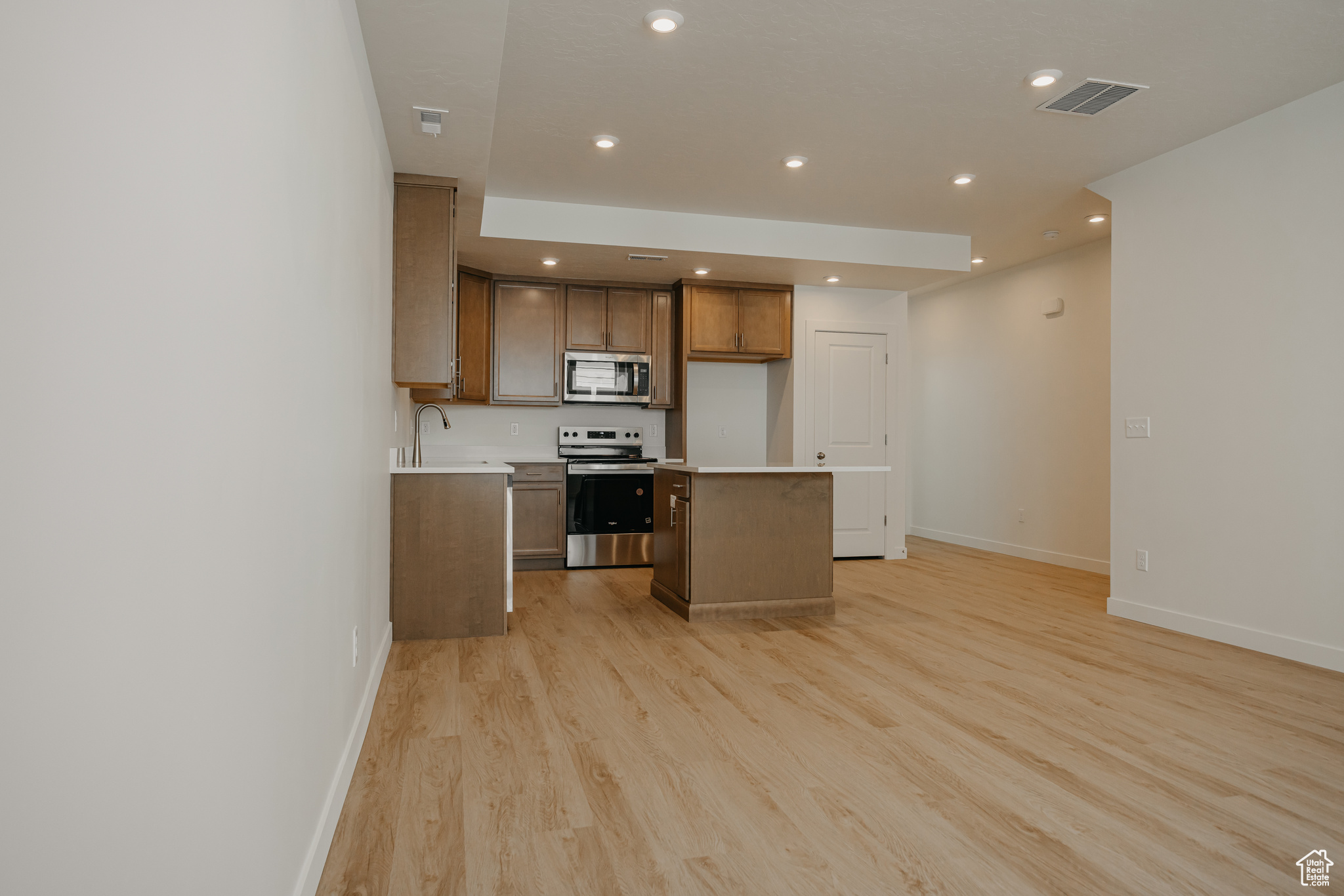 PROMINENCE POINT - Residential