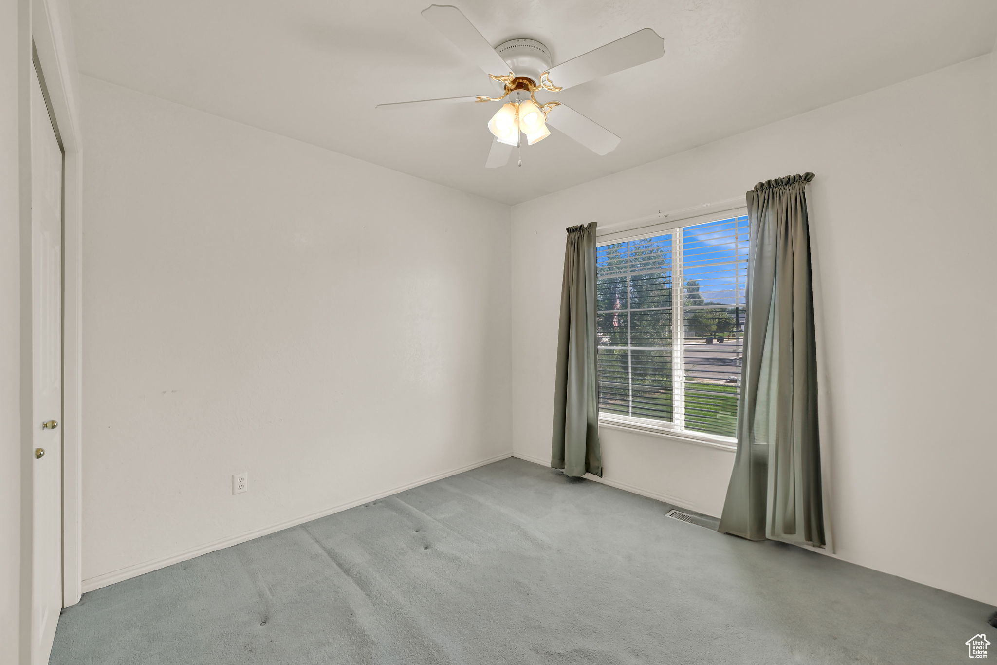 SUNRISE PARK - Residential