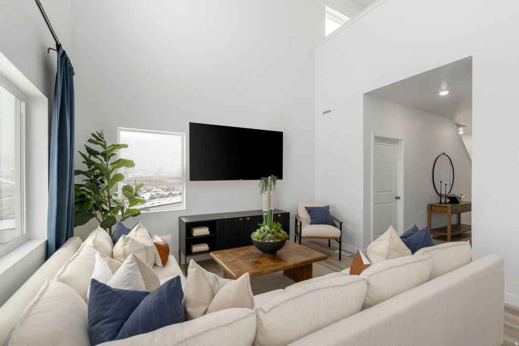 Photo of 1684 W BLUE FLAX DR #3128, Saratoga Springs, UT 84045 (MLS # 2129099)