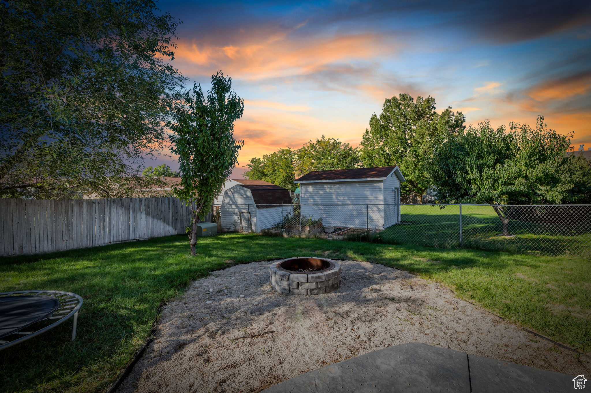 PEBBLEWOOD - Residential
