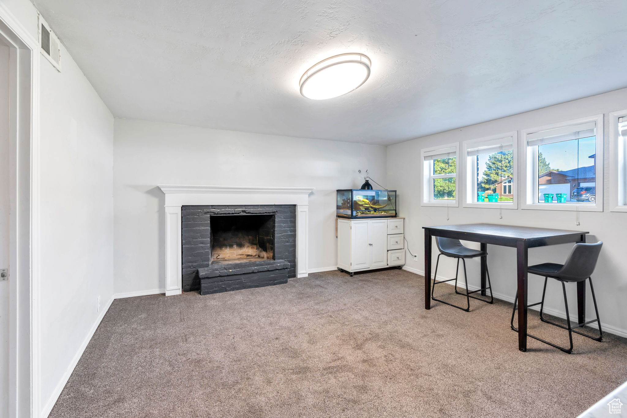 PEBBLEWOOD - Residential