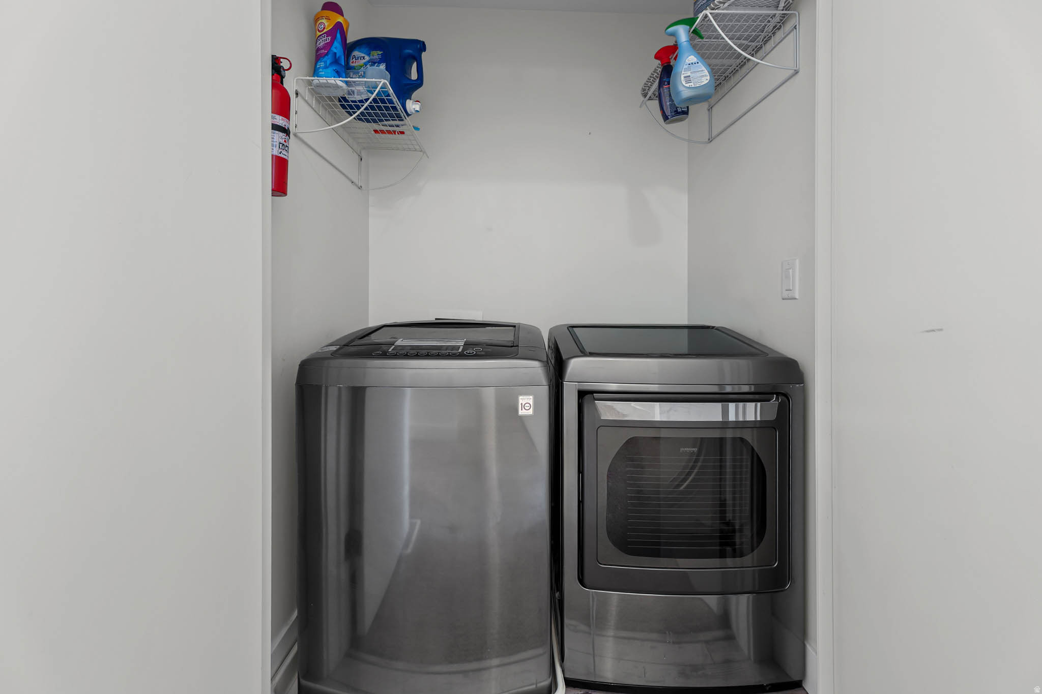 ROOFTOPS AT 78 HUNDRED TOWNHOMES - Residential Lease