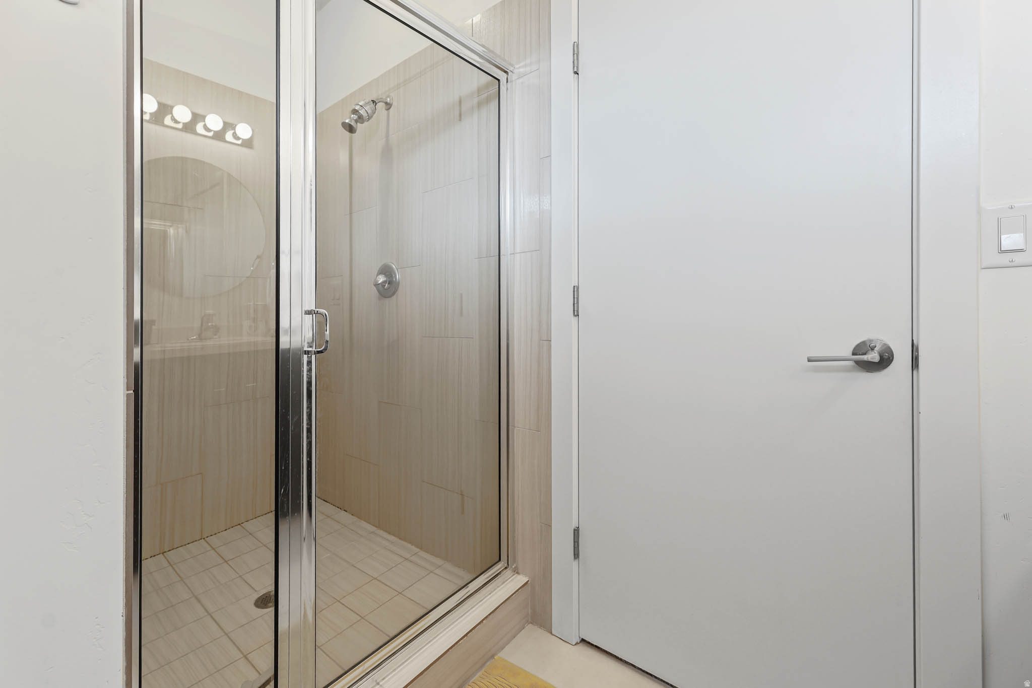 ROOFTOPS AT 78 HUNDRED TOWNHOMES - Residential Lease