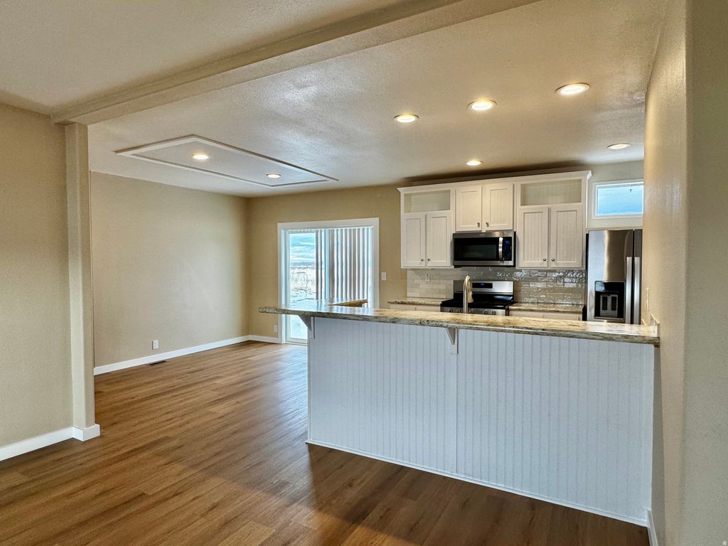 Photo of 80 W 470 N, Kanosh, UT 84637 (MLS # 2141810)