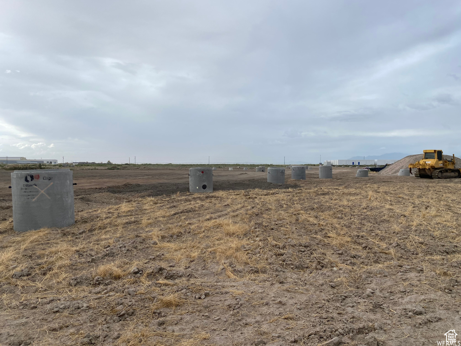 HOEWARD INDUSTRIAL - Land