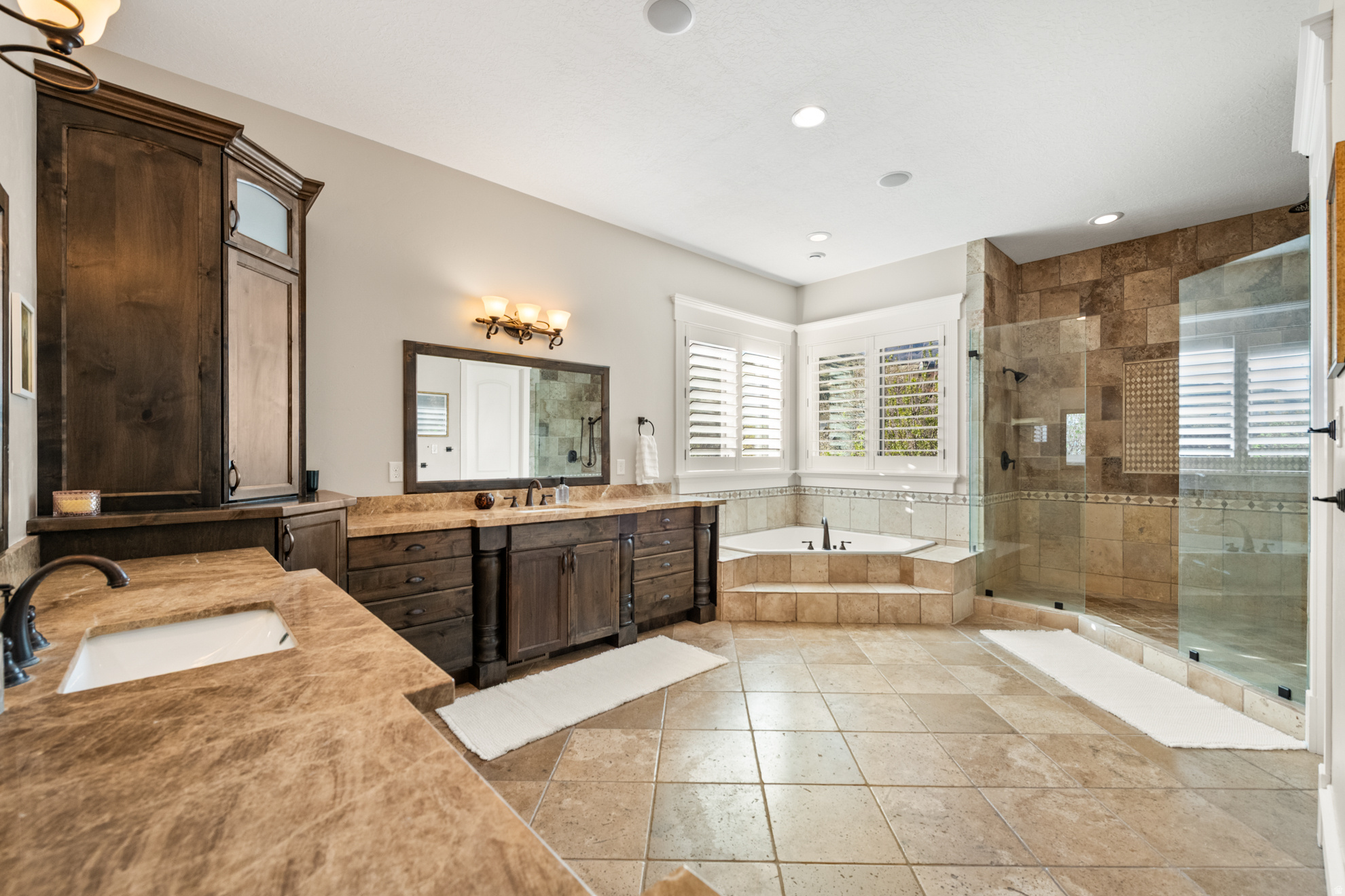 HERITAGE HILLS - Residential