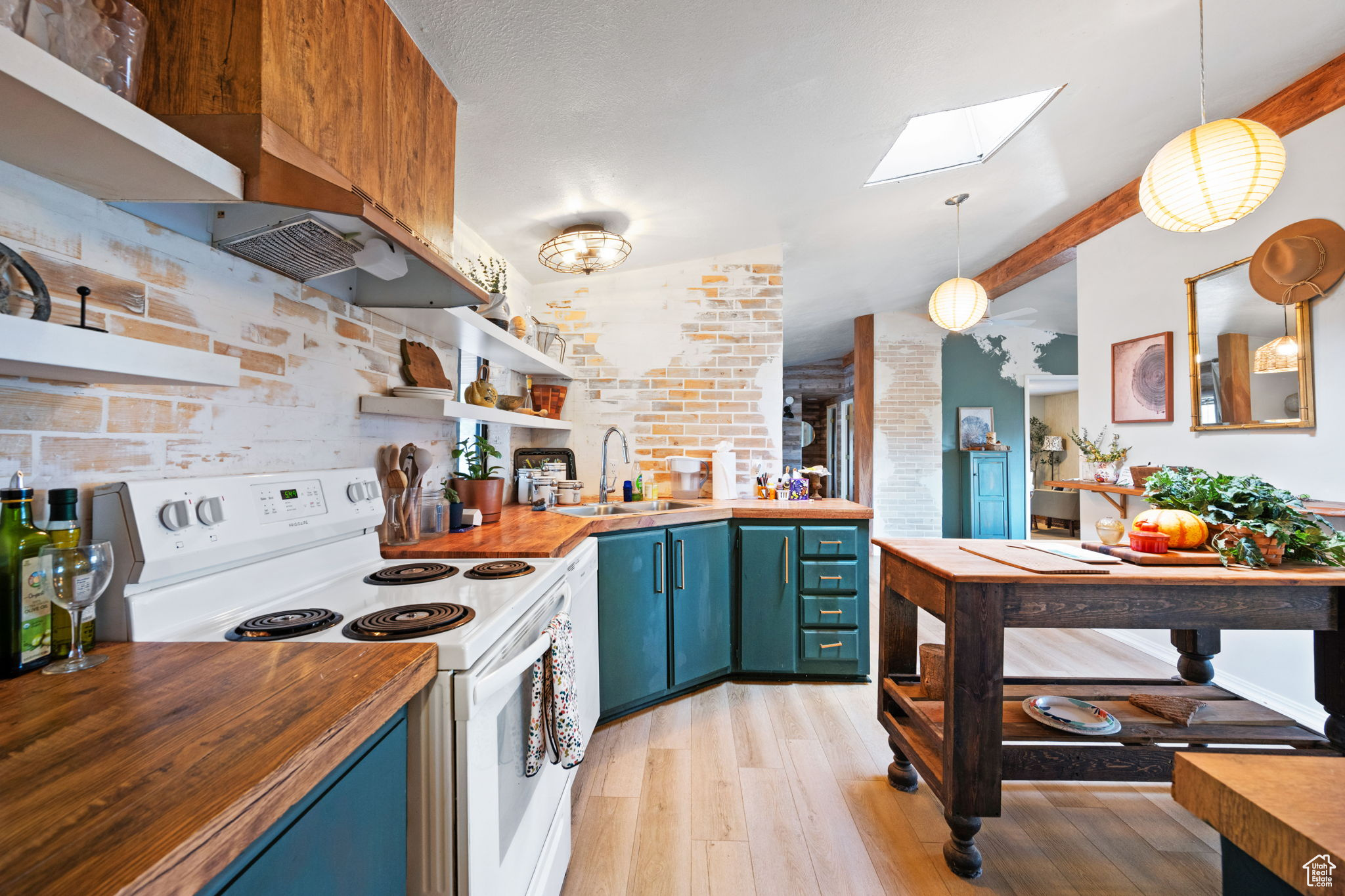 APPLE VALLEY RANCH 1 - Residential