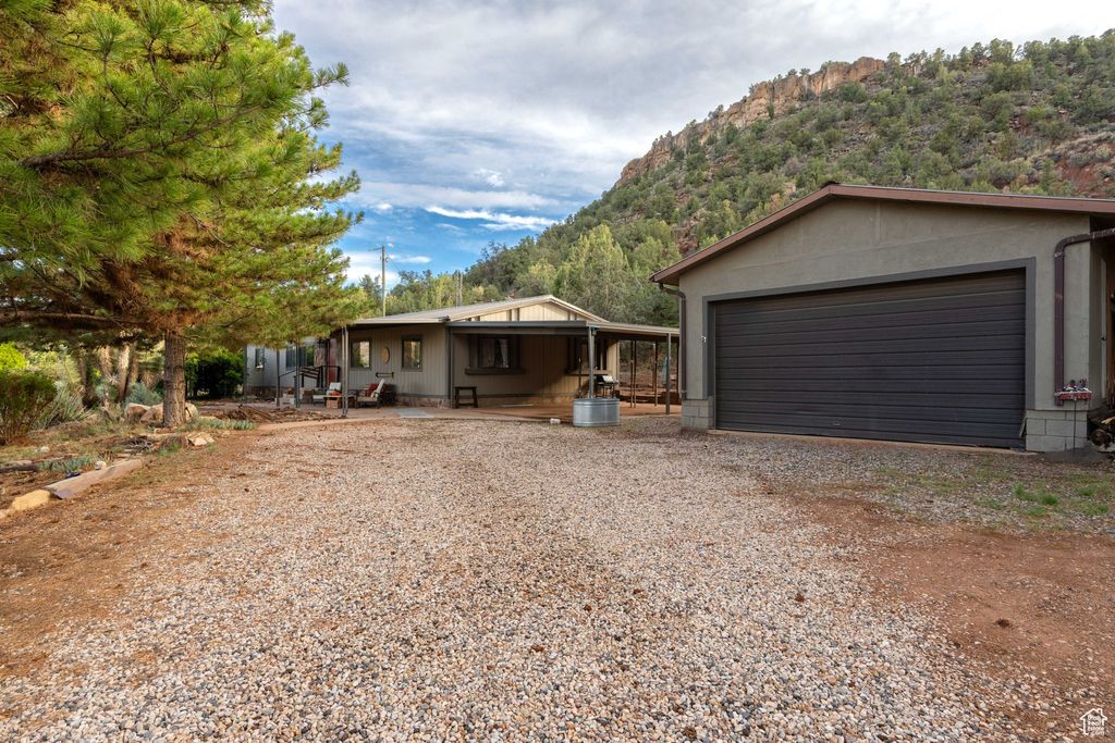 Photo of 1471 W MARDEAN Cir, Apple Valley, UT 84737 (MLS # 2114711)