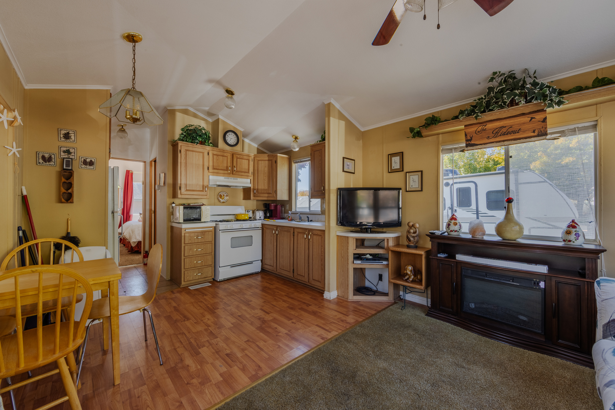 HARRISBURG LAKESIDE ESTATES - Residential