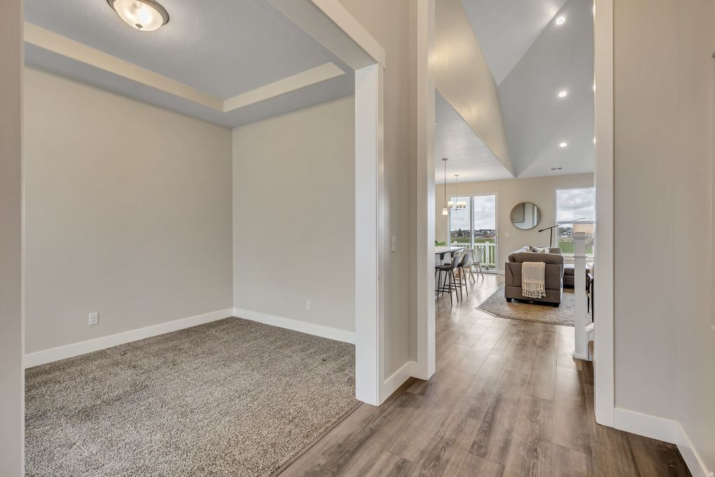 Photo of 373 E SNOWY EGRET DR, Salem, UT 84653 (MLS # 2142740)