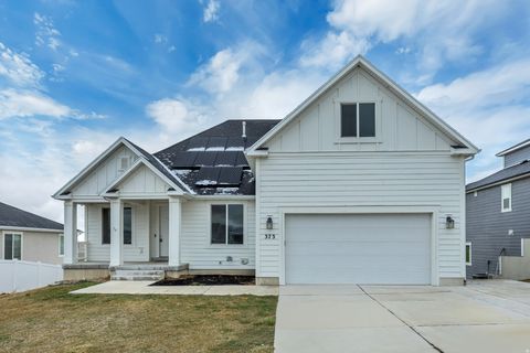 Photo of 373 E SNOWY EGRET DR, Salem, UT 84653 (MLS # 2142740)