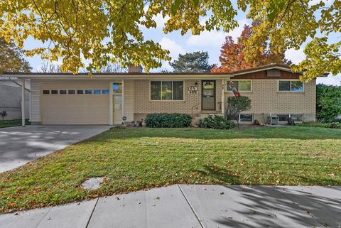 Photo of 4476 S EBONY AVE W, Salt Lake City, UT 84123 (MLS # 2121705)