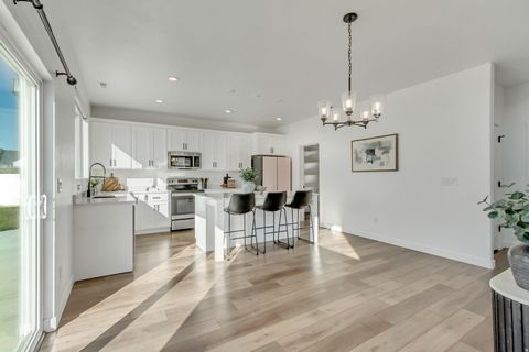 Tiny photo for 975 W 950 S, American Fork, UT 84003 (MLS # 2126061)