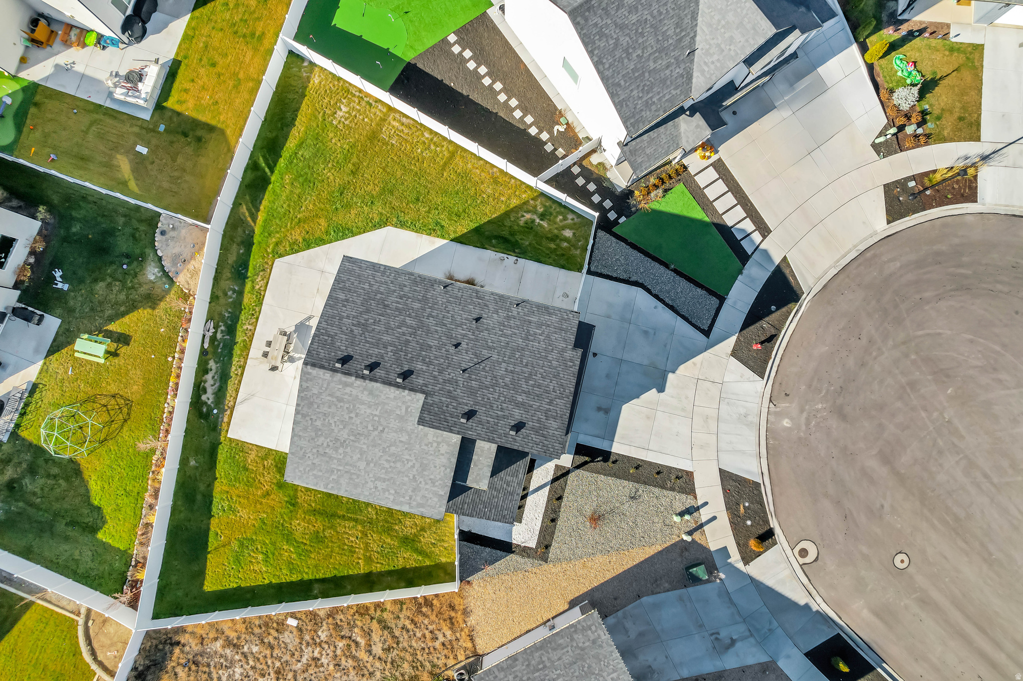 LAKESHORE LANDING - Residential