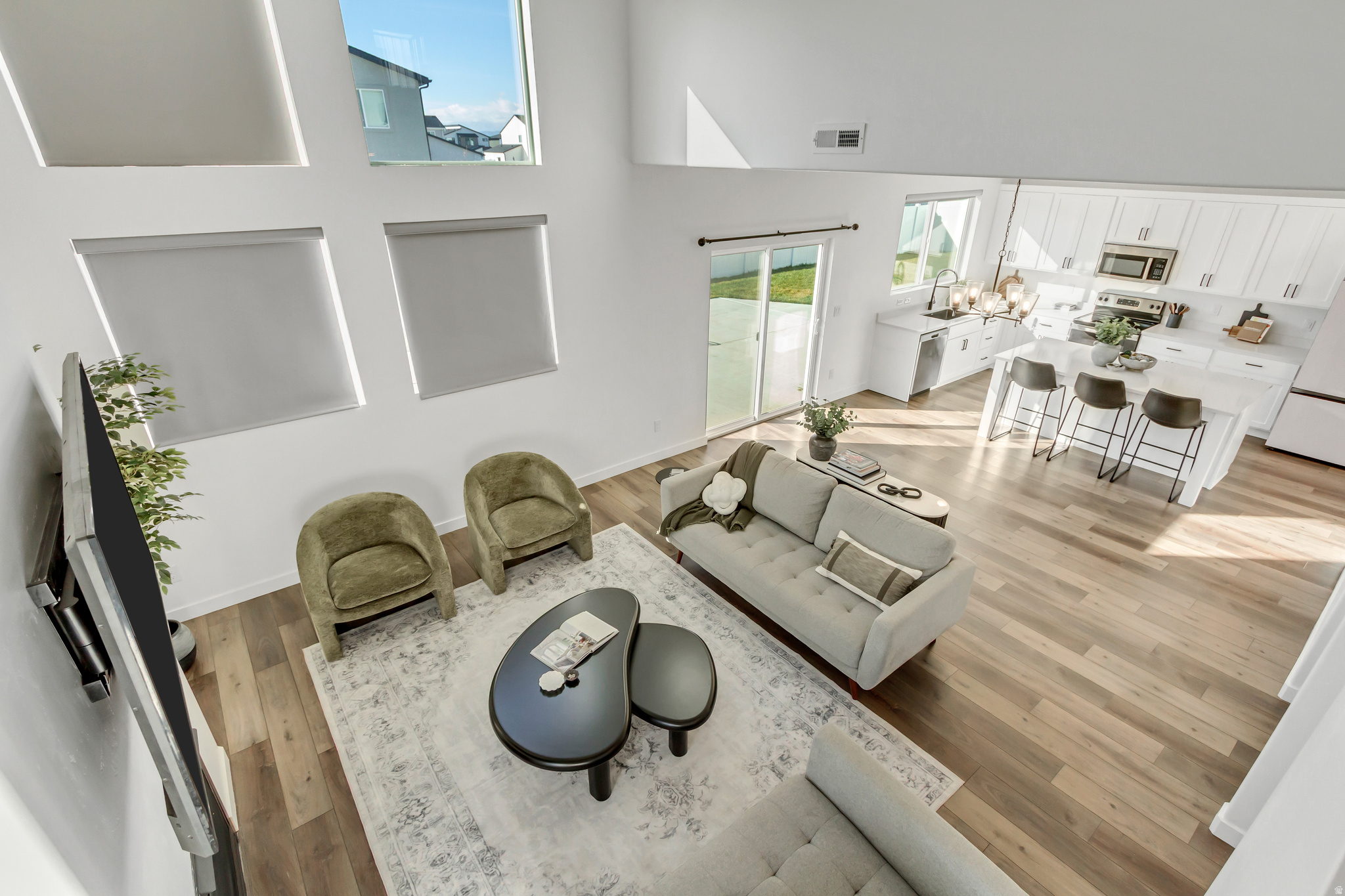 LAKESHORE LANDING - Residential