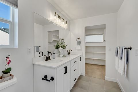 Tiny photo for 975 W 950 S, American Fork, UT 84003 (MLS # 2126061)