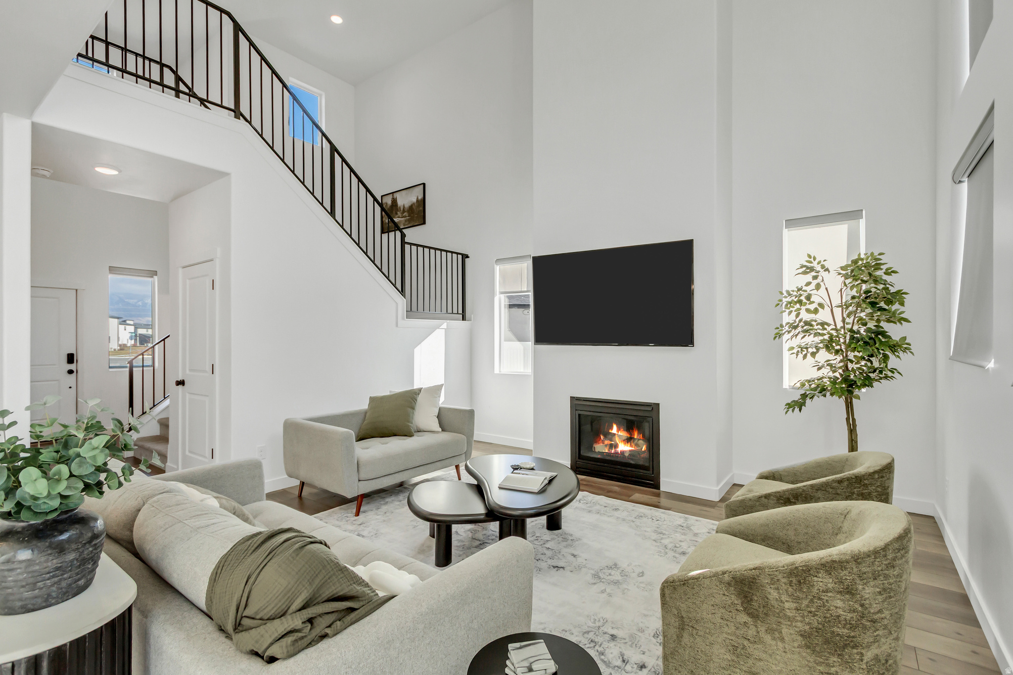 LAKESHORE LANDING - Residential