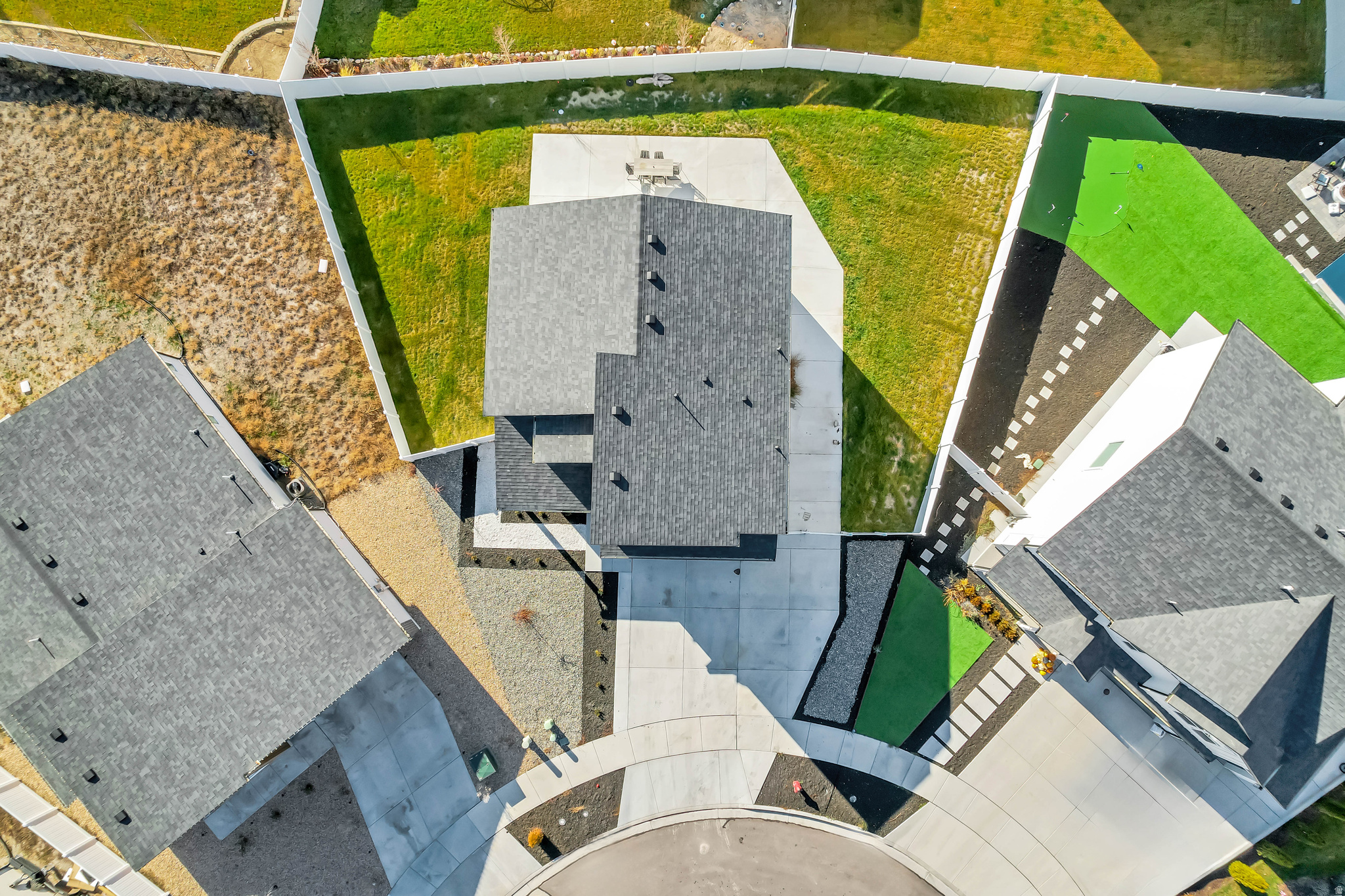 LAKESHORE LANDING - Residential