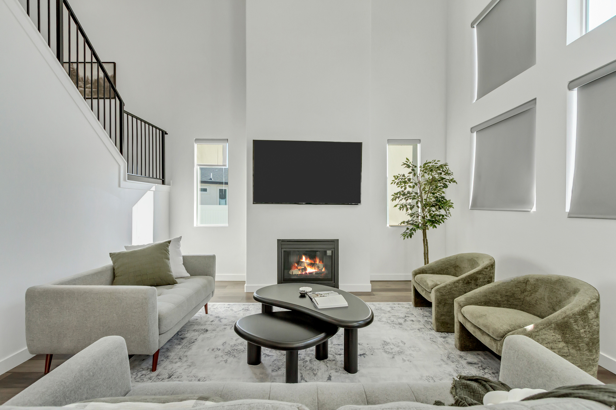 LAKESHORE LANDING - Residential