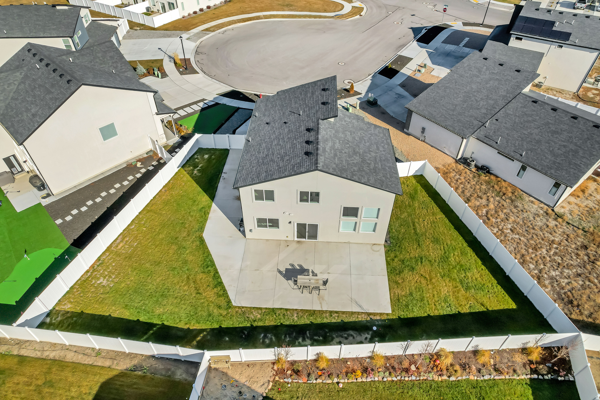 LAKESHORE LANDING - Residential