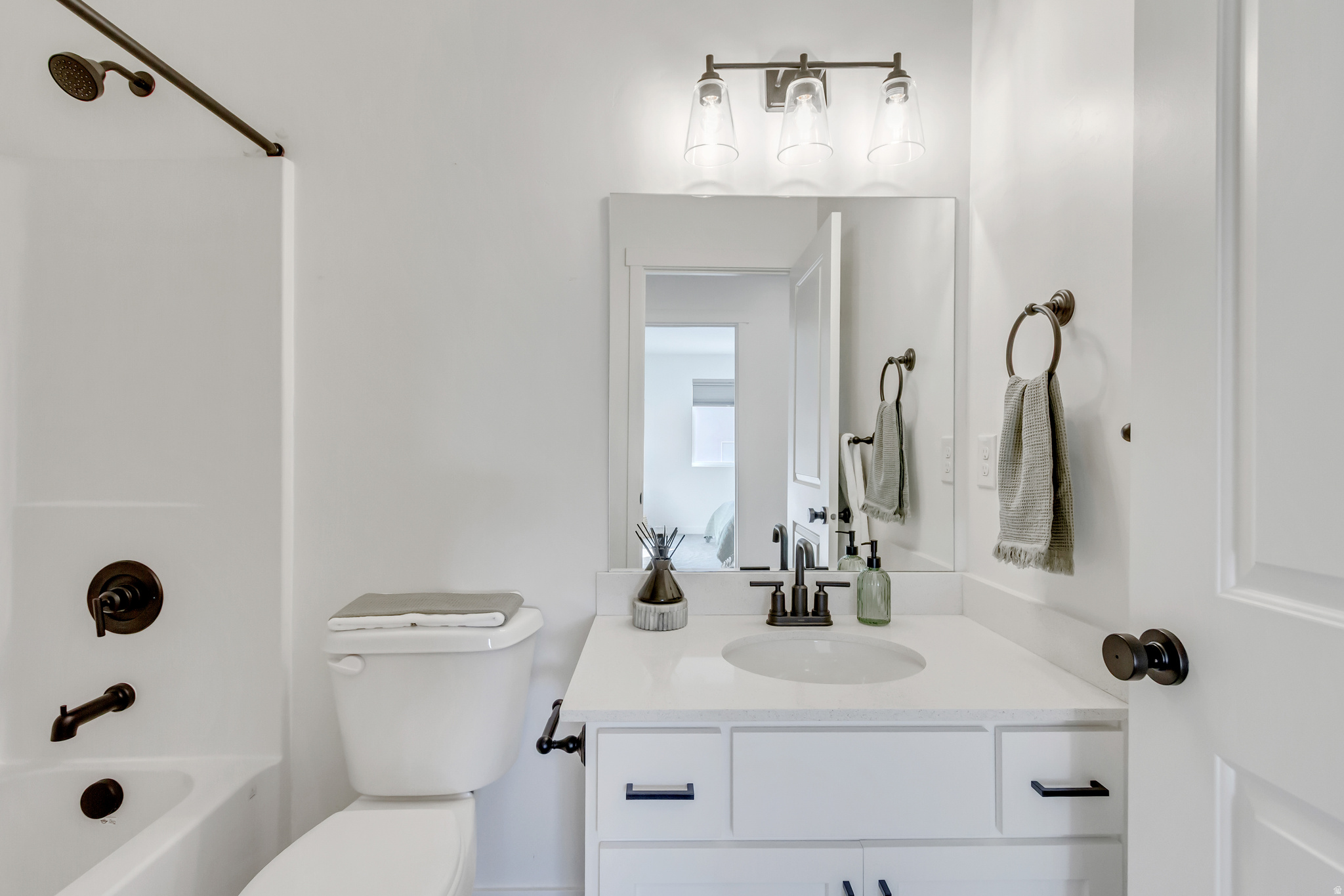 LAKESHORE LANDING - Residential