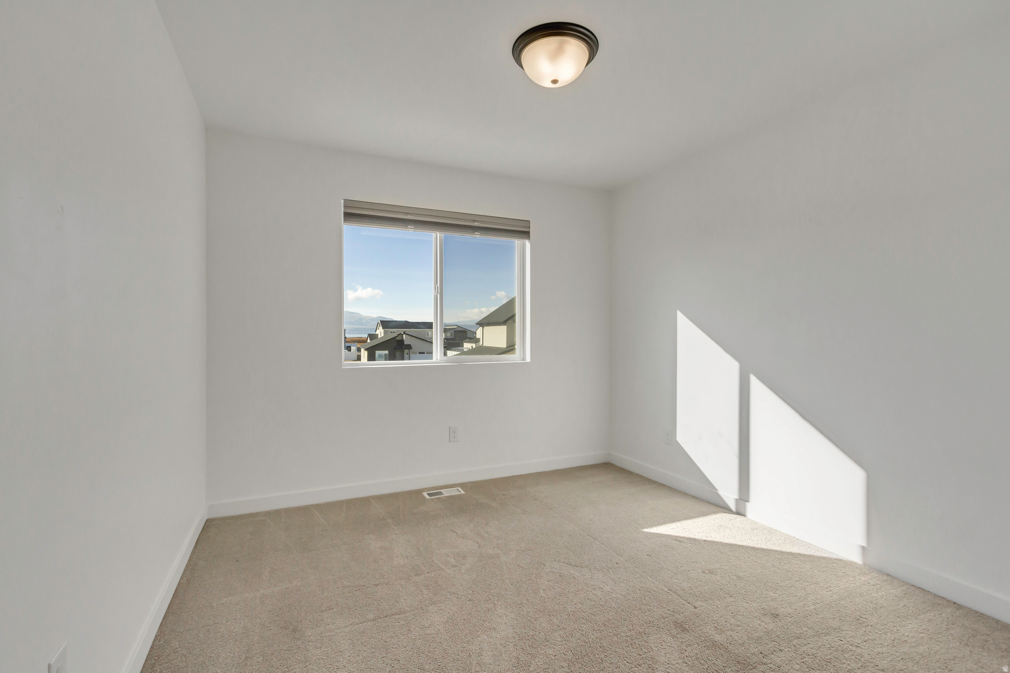 LAKESHORE LANDING - Residential