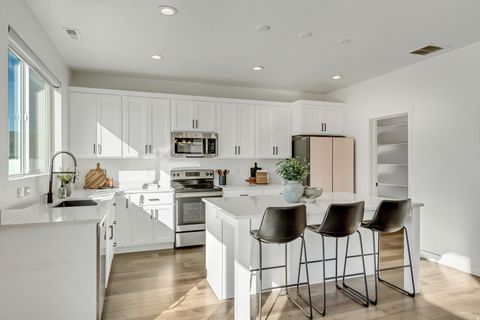 Tiny photo for 975 W 950 S, American Fork, UT 84003 (MLS # 2126061)