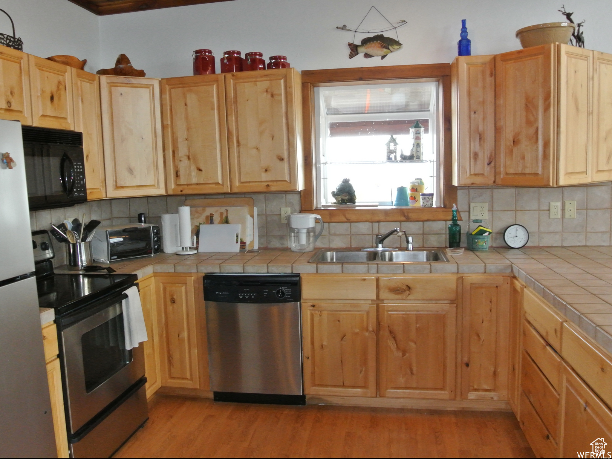 BL WEST PLAT B - Residential