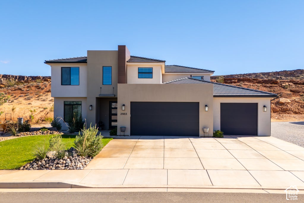 Photo of 2983 S MAPLECREST DR, Saint George, UT 84790 (MLS # 2193839)