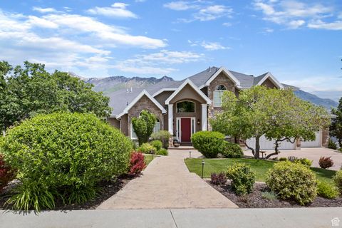 Photo of 820 N EAGLE VIEW DR, Alpine, UT 84004 (MLS # 2081790)