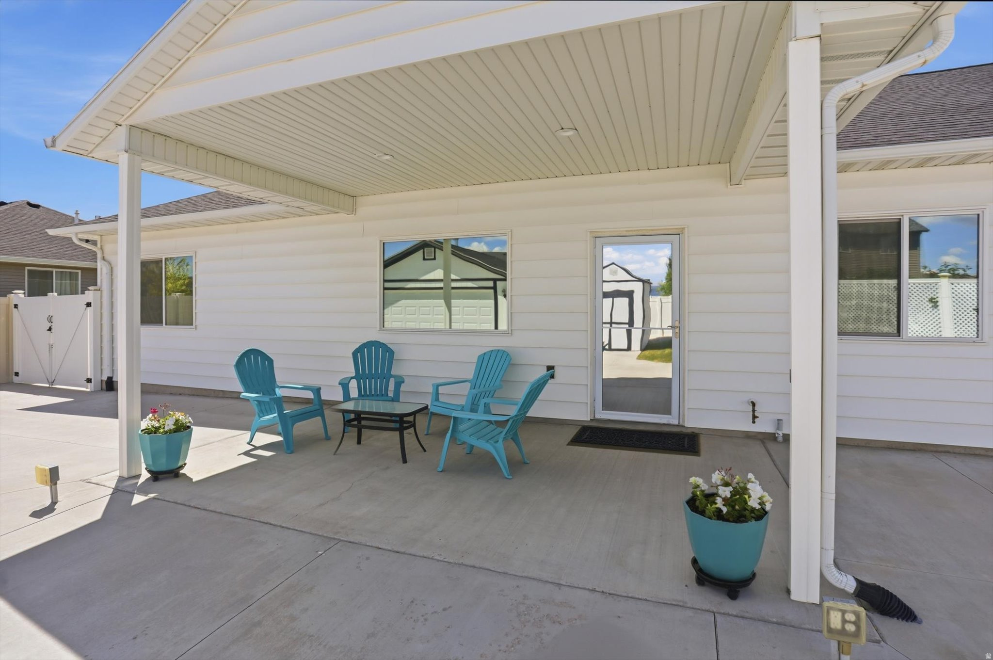 CHATEAU RIVER PH2 - Residential