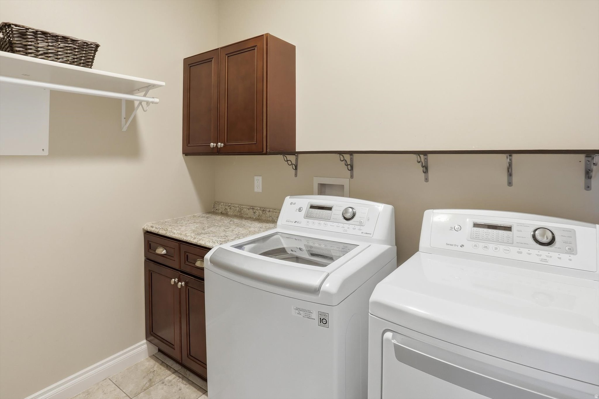 CHATEAU RIVER PH2 - Residential
