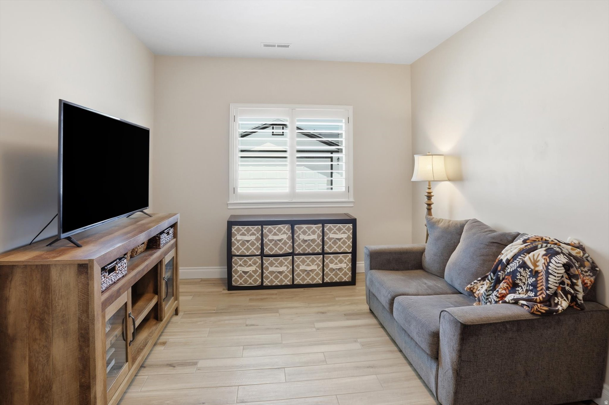 CHATEAU RIVER PH2 - Residential