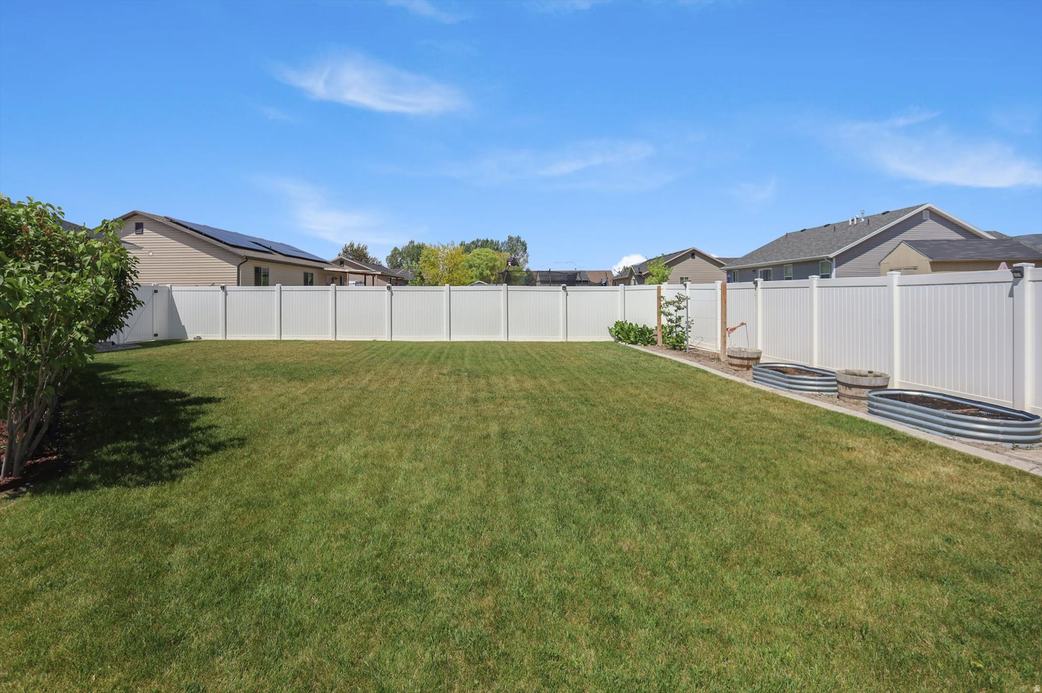 CHATEAU RIVER PH2 - Residential