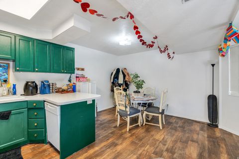 Tiny photo for 1273 N RIVERSIDE AVE W #6, Provo, UT 84604 (MLS # 2142336)