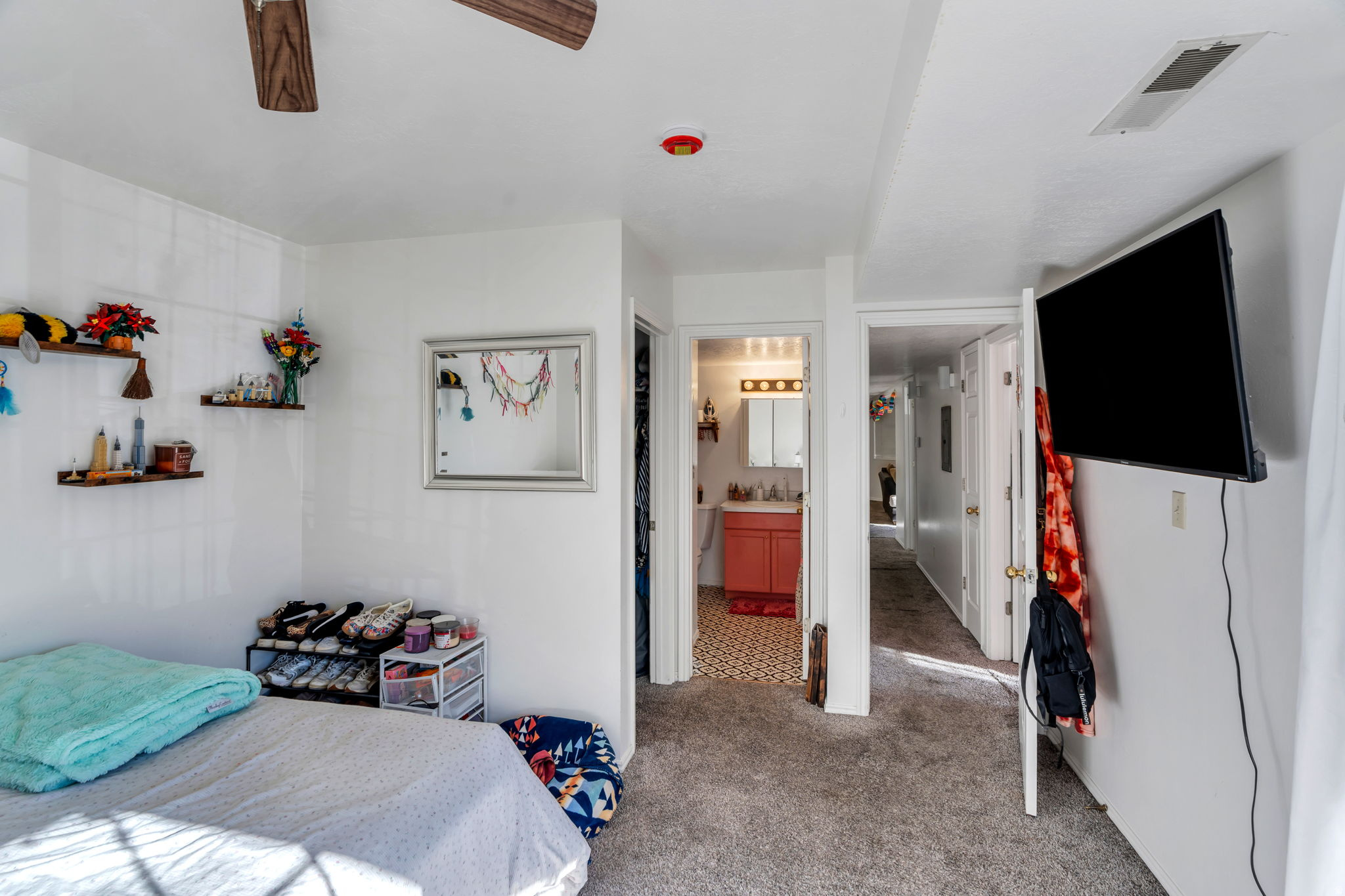 RIVERSTONE - Residential