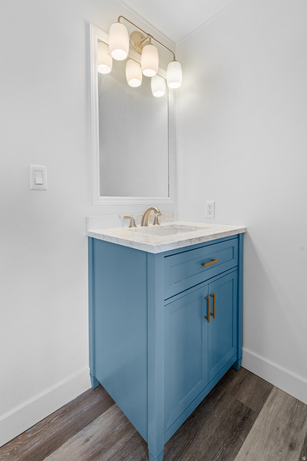 WASHINGTON ESTATES - Residential