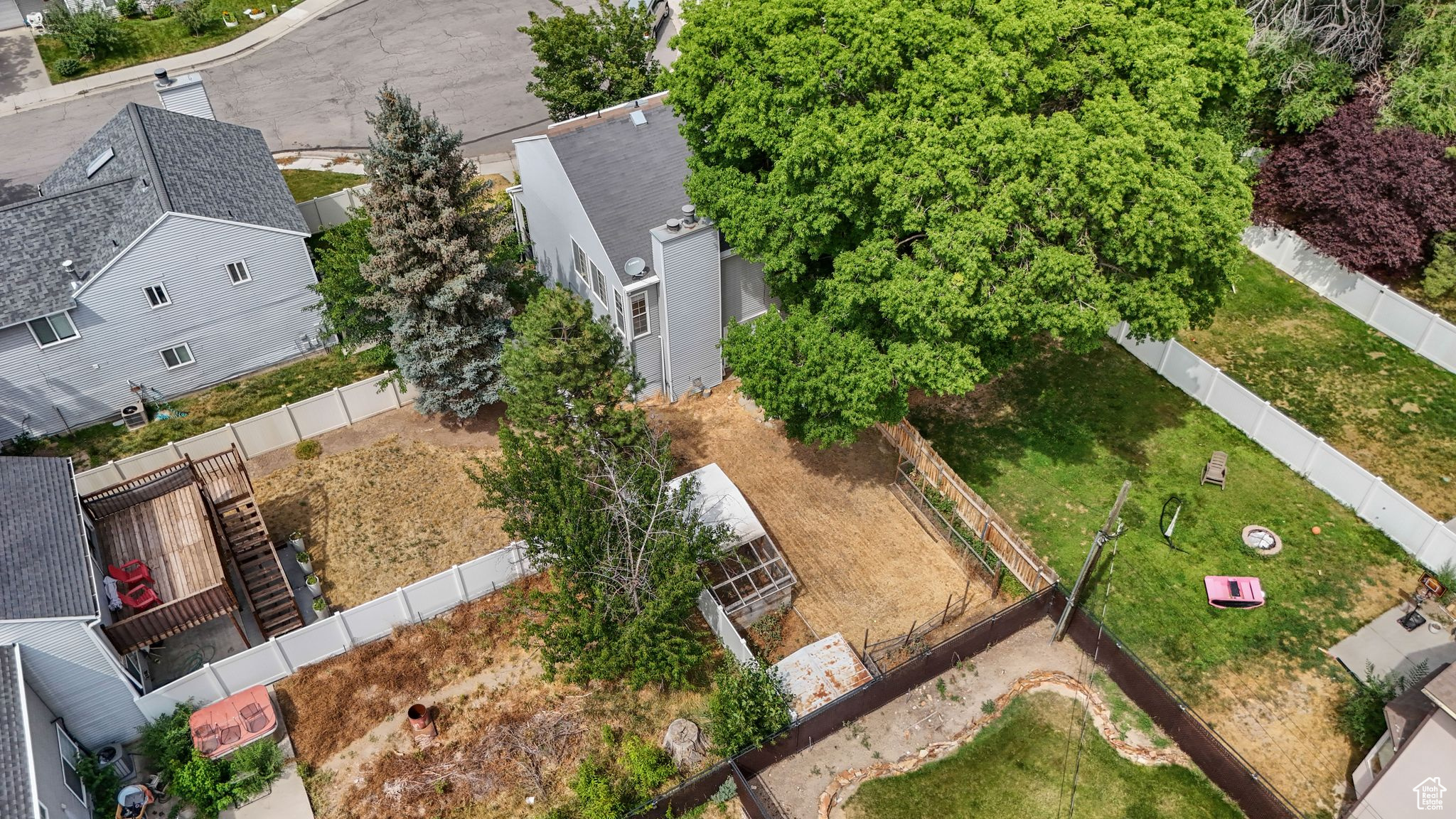 EAST MEADOWS - Residential