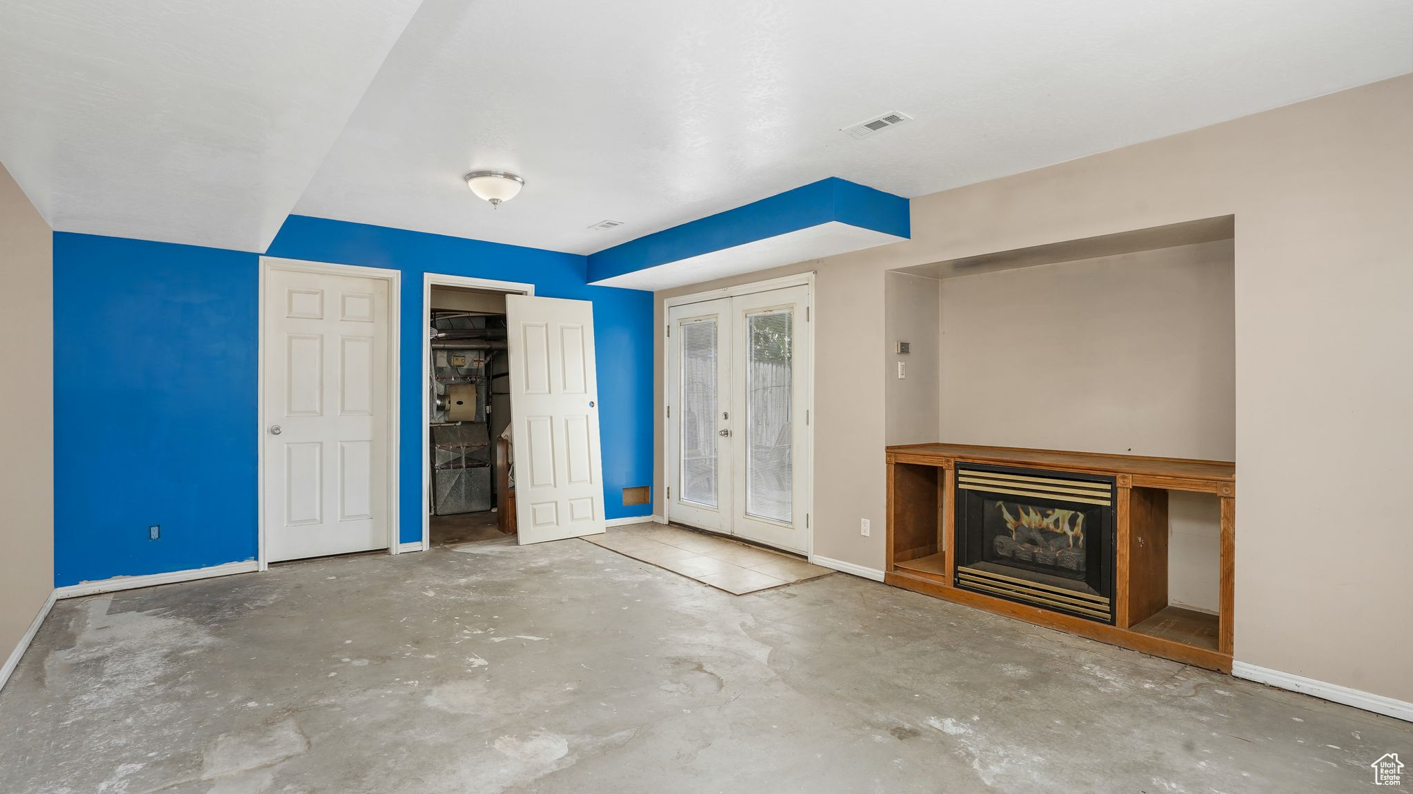 EAST MEADOWS - Residential