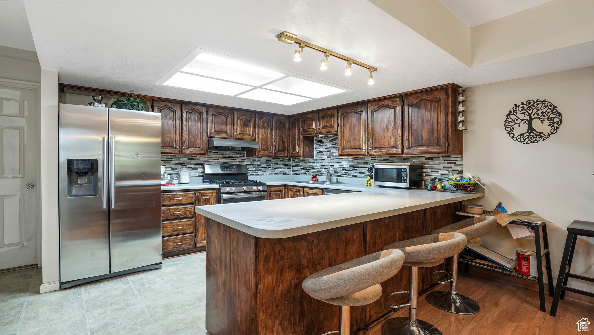 EAST MEADOWS - Residential