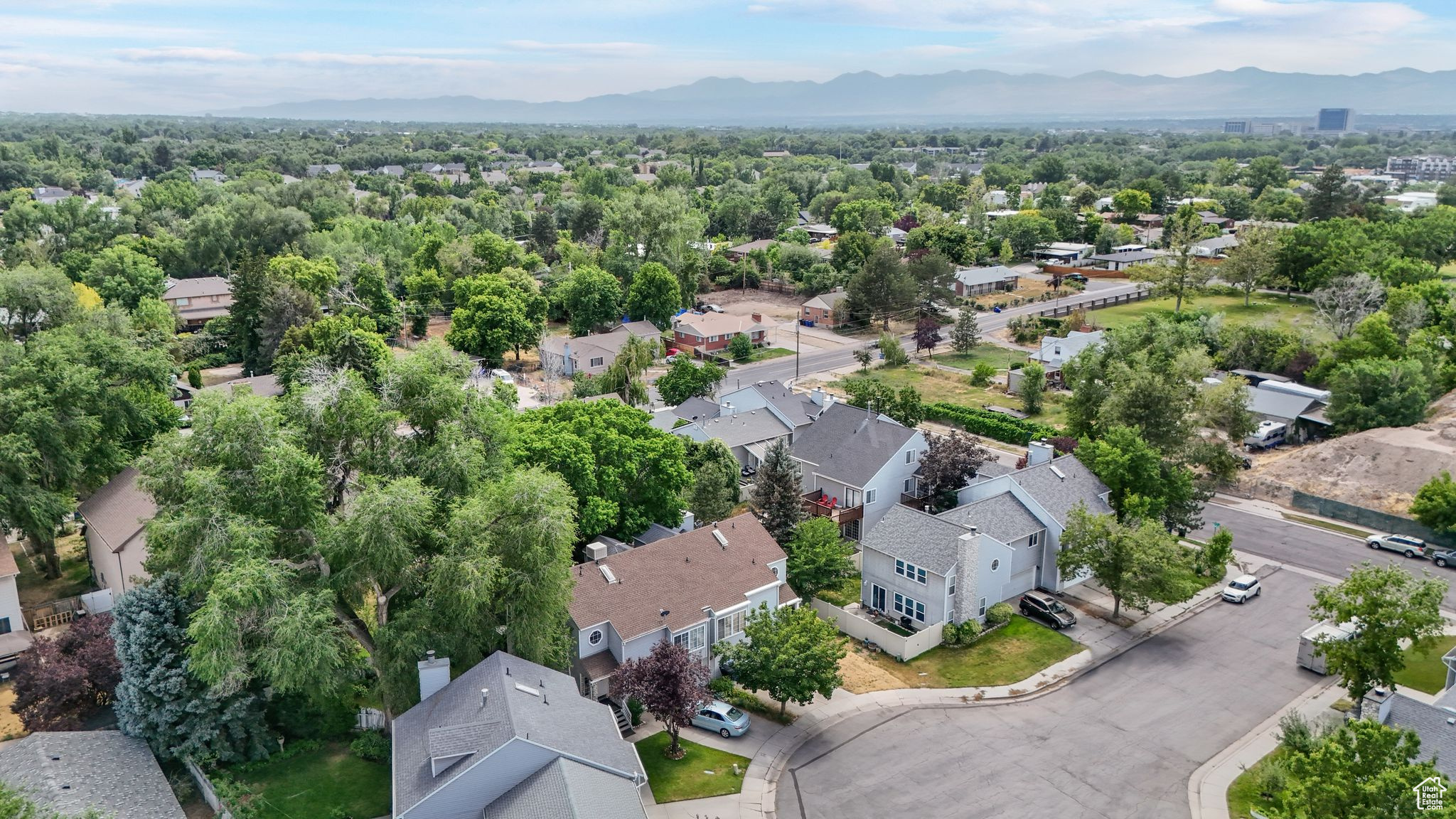 EAST MEADOWS - Residential