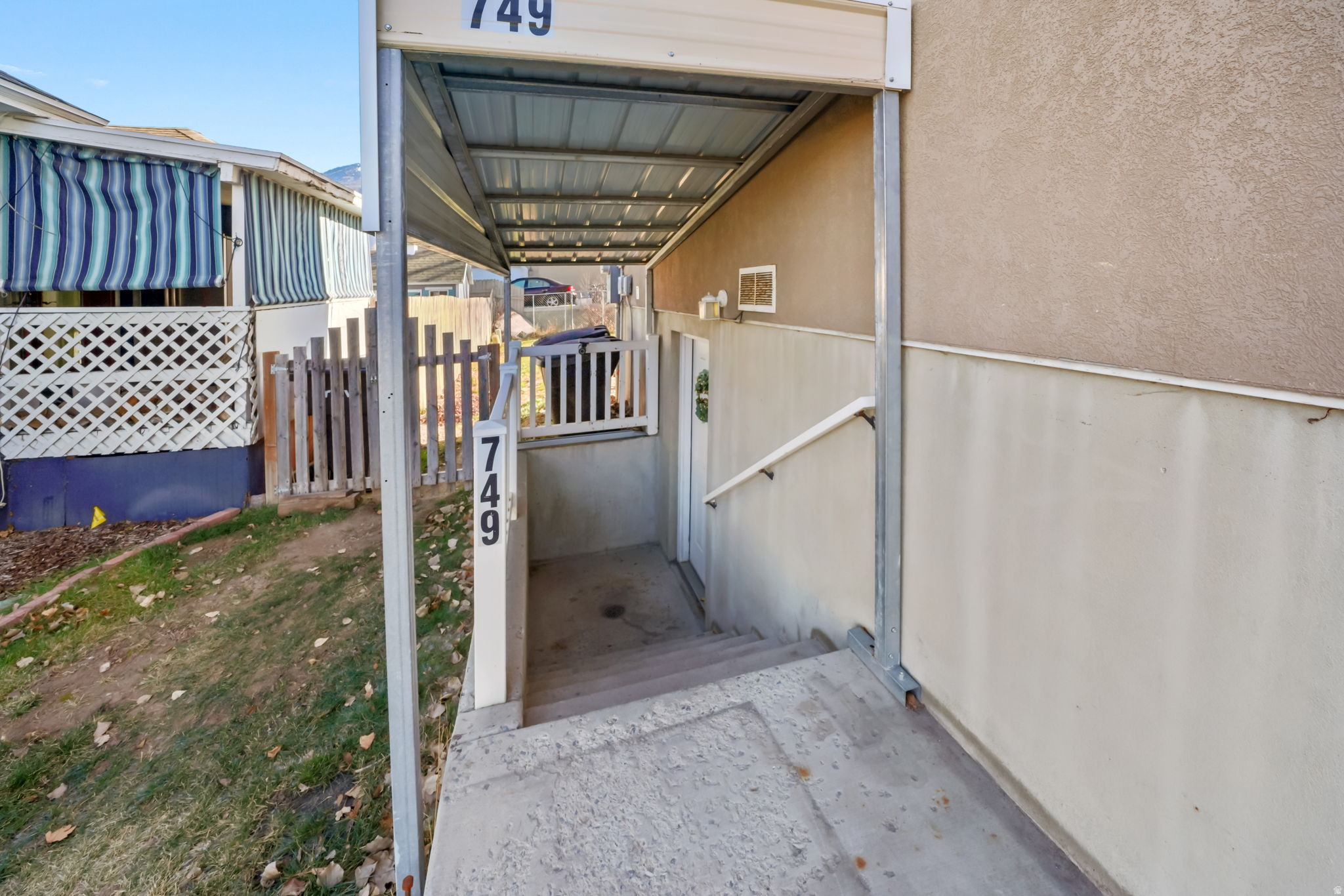 FIRST STAR LOT 9 - Residential