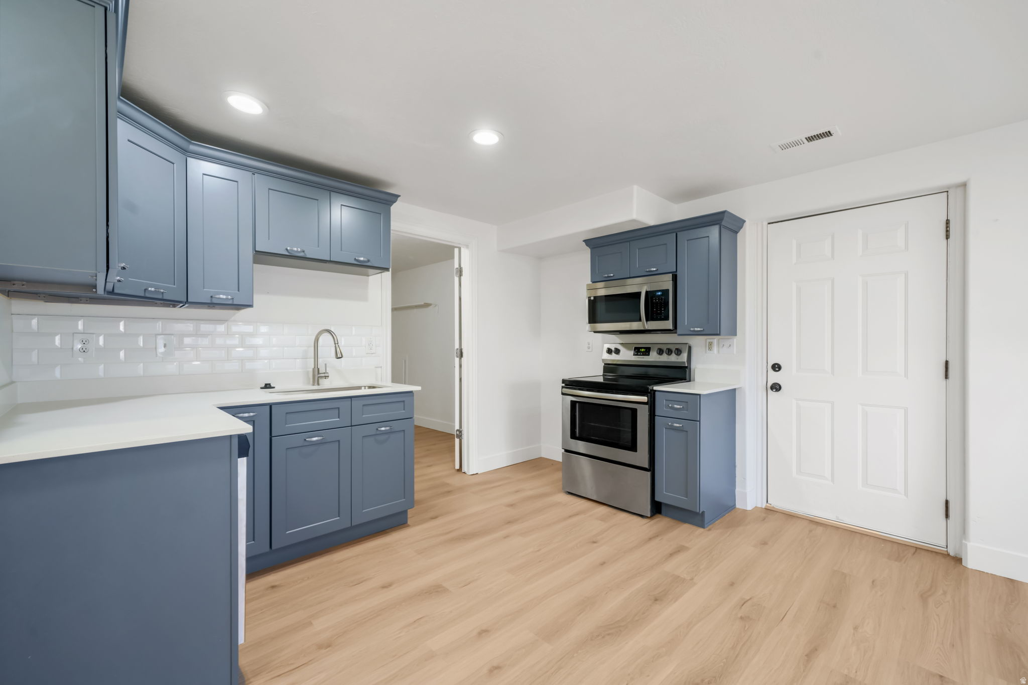 FIRST STAR LOT 9 - Residential